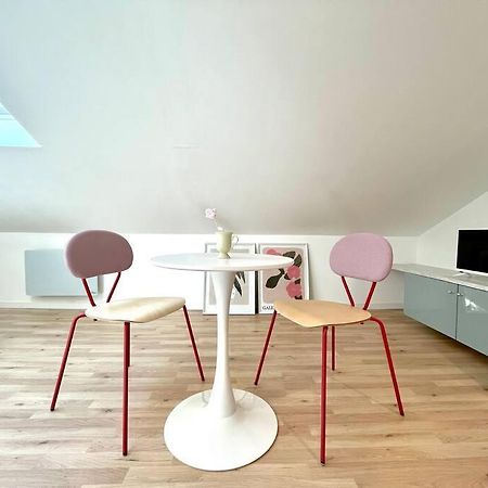 Studio Jade : Charmant Logement Place Clemenceau Apartment Pau Luaran gambar