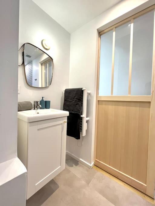Studio Jade : Charmant Logement Place Clemenceau Apartment Pau Luaran gambar