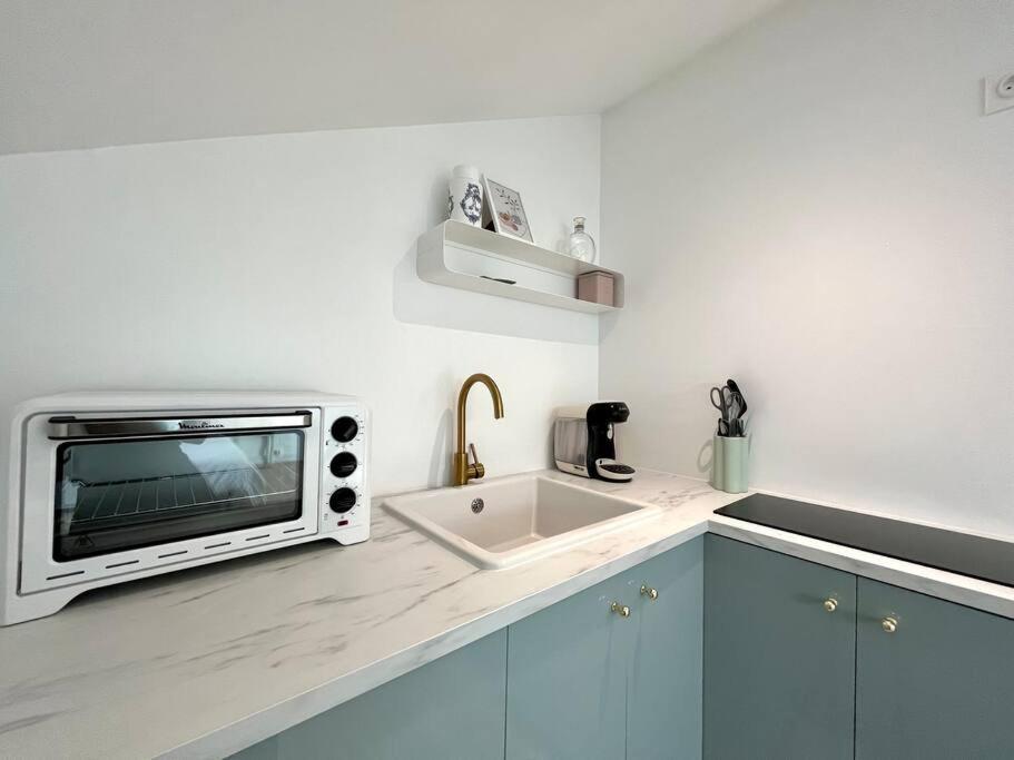 Studio Jade : Charmant Logement Place Clemenceau Apartment Pau Luaran gambar