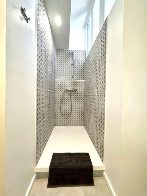 Studio Jade : Charmant Logement Place Clemenceau Apartment Pau Luaran gambar